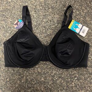 9/13   NWT vanity fair black underwire bra 38D style # 76084